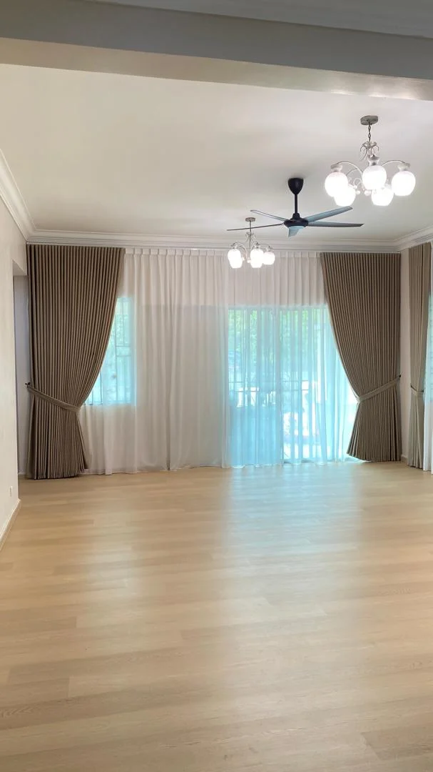 Langsir sheer taupe